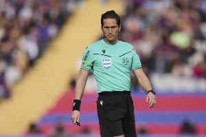 开云娱乐app安全登录-0人入选世俱杯❌️西媒：FIFA重拳整治西甲主裁 严重质疑业务能力