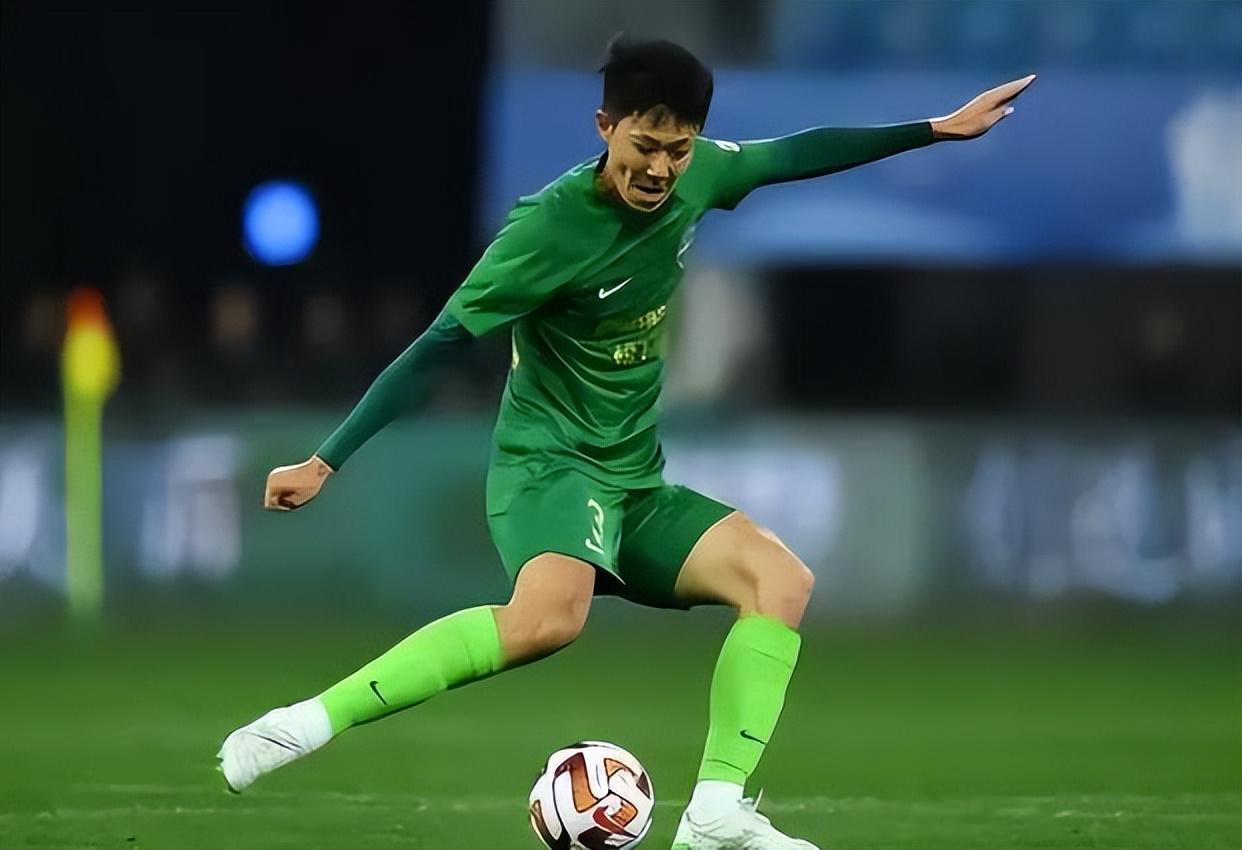 开云体育app安全下载-越南7号赛前要踢中国3比0，赛后刘浩帆找到他，直言你说话呀